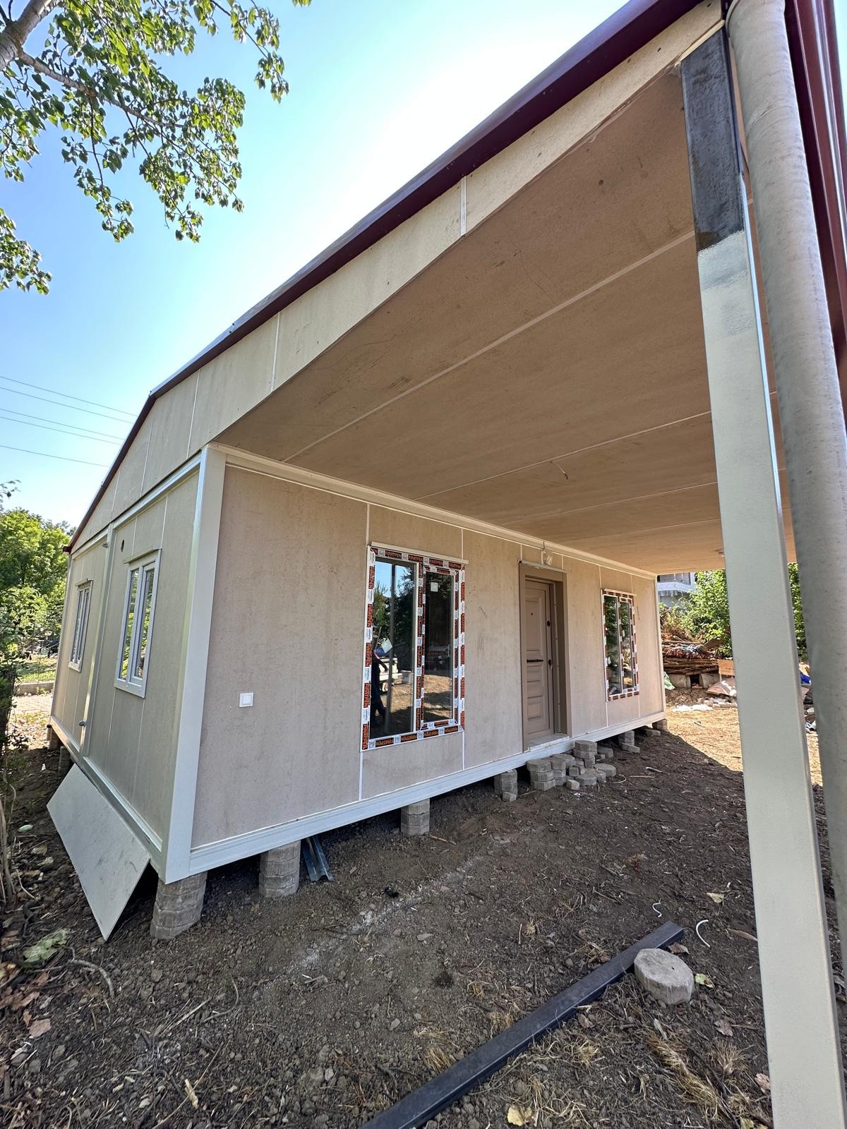 72 M2  2+1  VERANDALI ÇATILI KONTEYNER EV